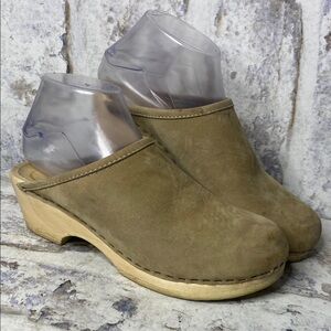 No 6 Valley Clog Low Base